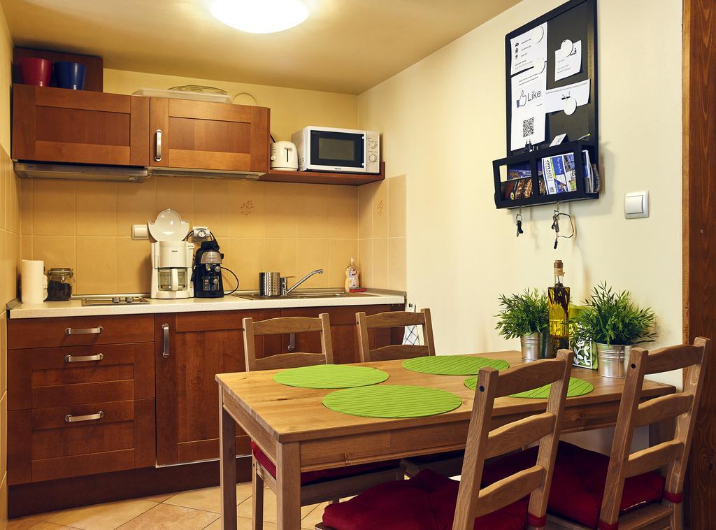 Lem Family Apartment Boedapest Kamer foto